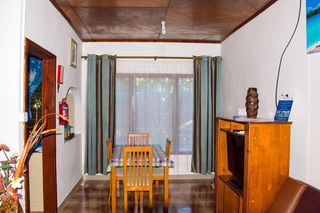 Seashell Self Catering Villa Grand Anse  ห้อง รูปภาพ
